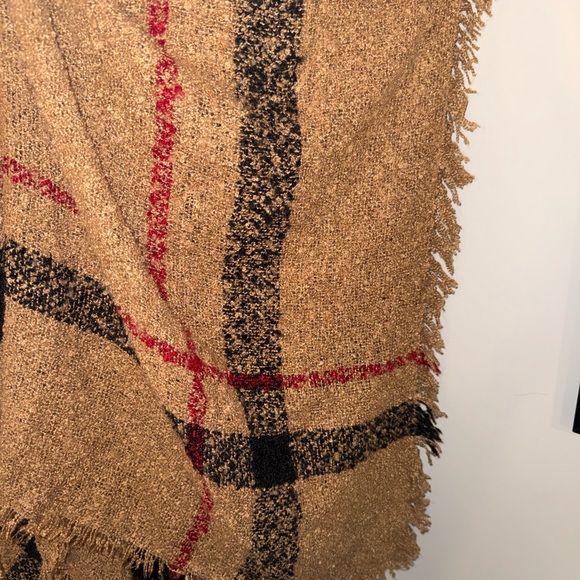 FLAWLESS Poncho Turtleneck Sweater - Picture 2 of 4